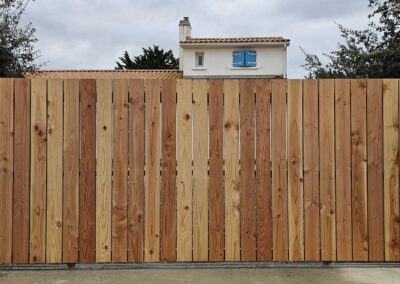 Portail coulissant Bois Douglas - MBA MENUISERIE